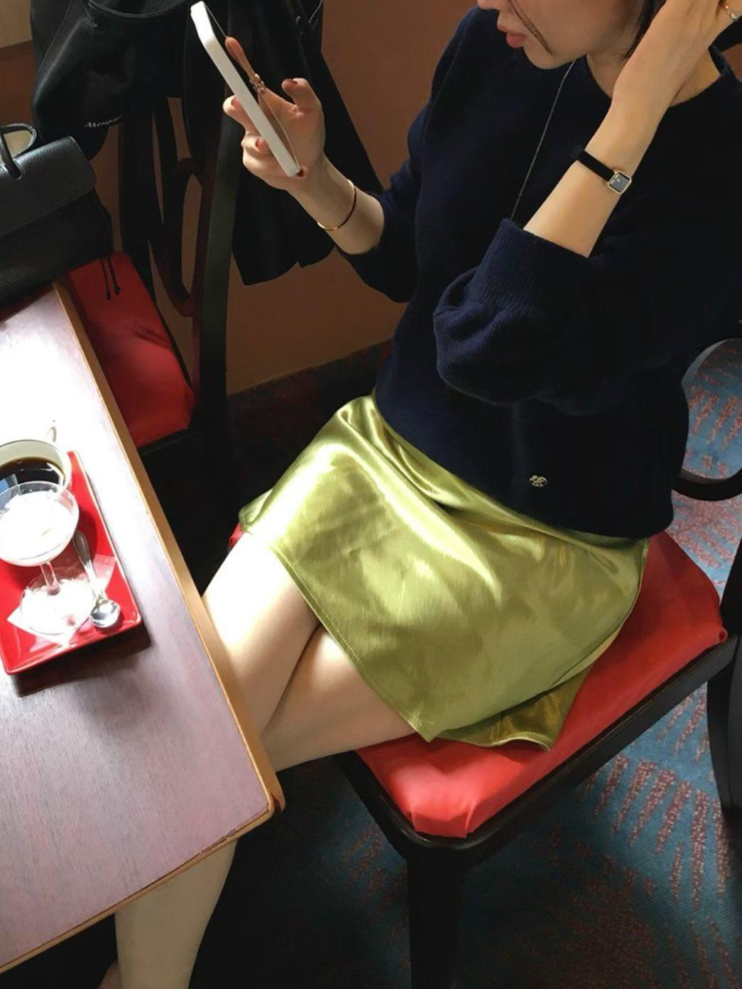 滾邊緞面褲裙